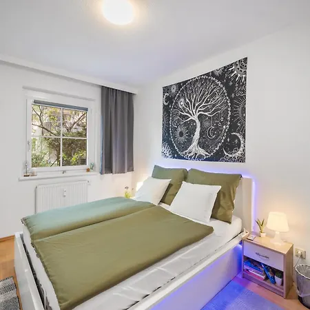 Cozy Near Airport & Center With Private Garden * Швехат