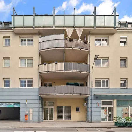 Апартаменты Cozy Near Airport & Center With Private Garden *